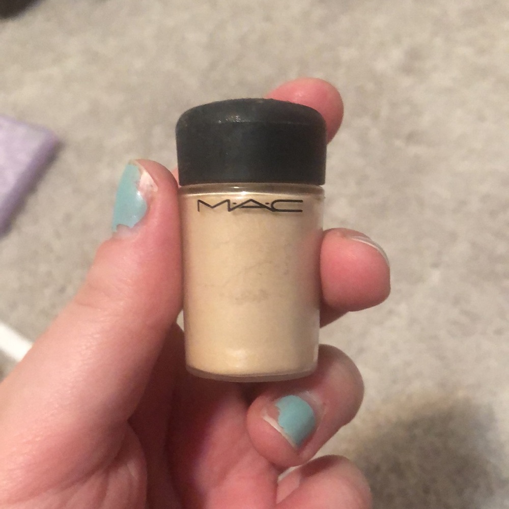 Mac cosmetics - Picture 3 of 3